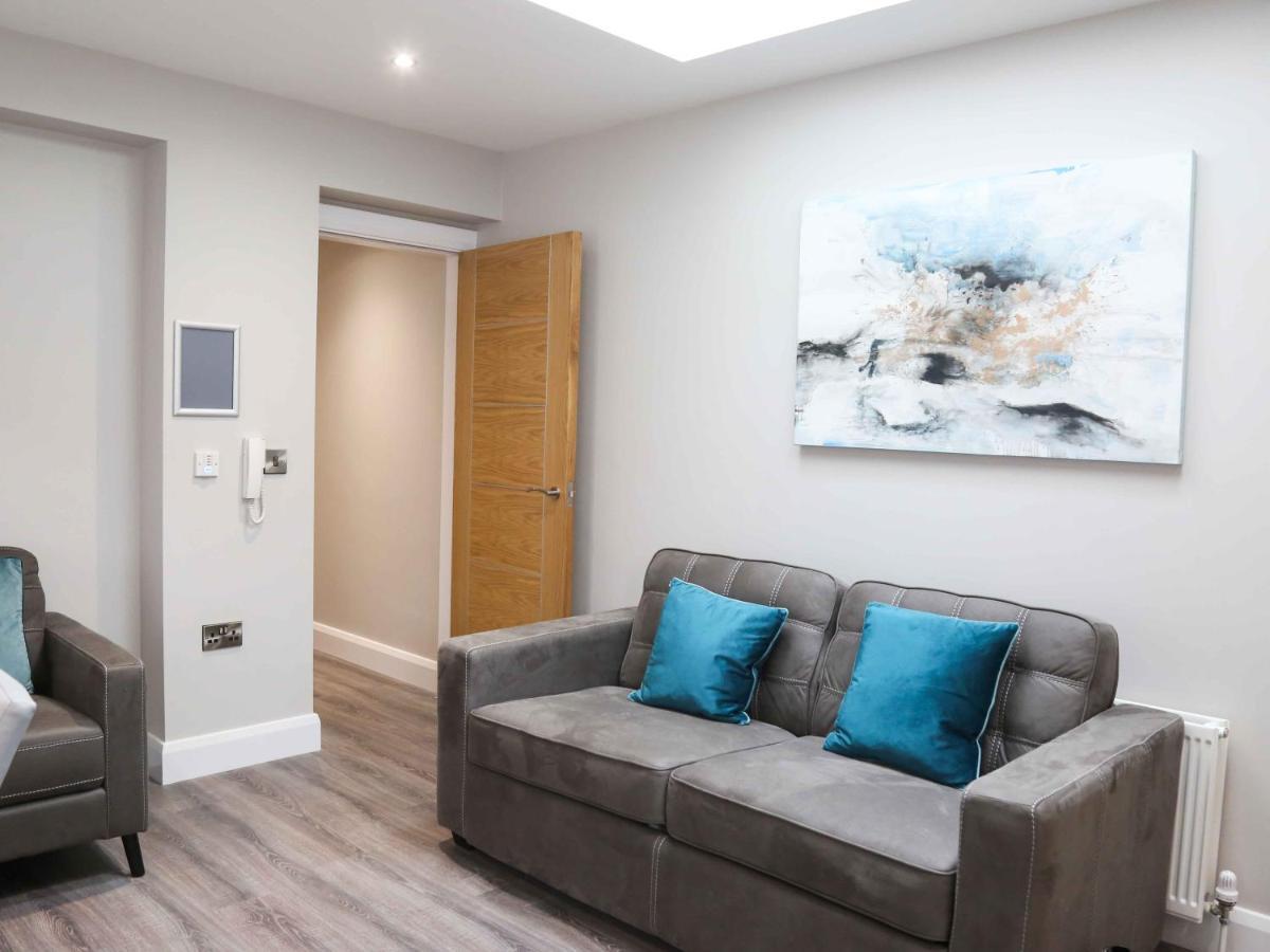 Serviced - Eglantine Apartment Belfast