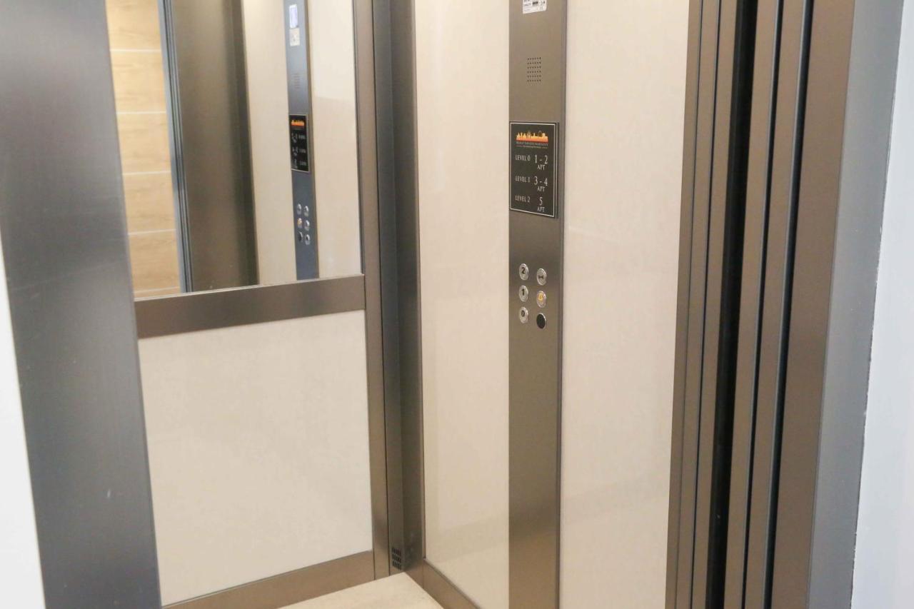 Apartment Serviced - Eglantine